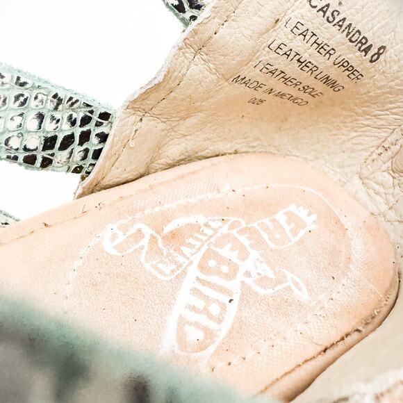 FreeBird Turquoise Casandra Sandal Bootie Distressed Tan Strappy Shoes Size 8 - Picture 6 of 7